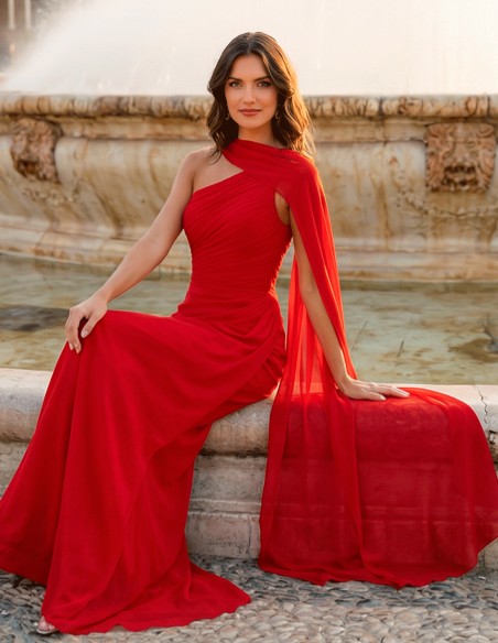 vestido para invitada especial 2026 en color rojo intenso realmente faborecedor