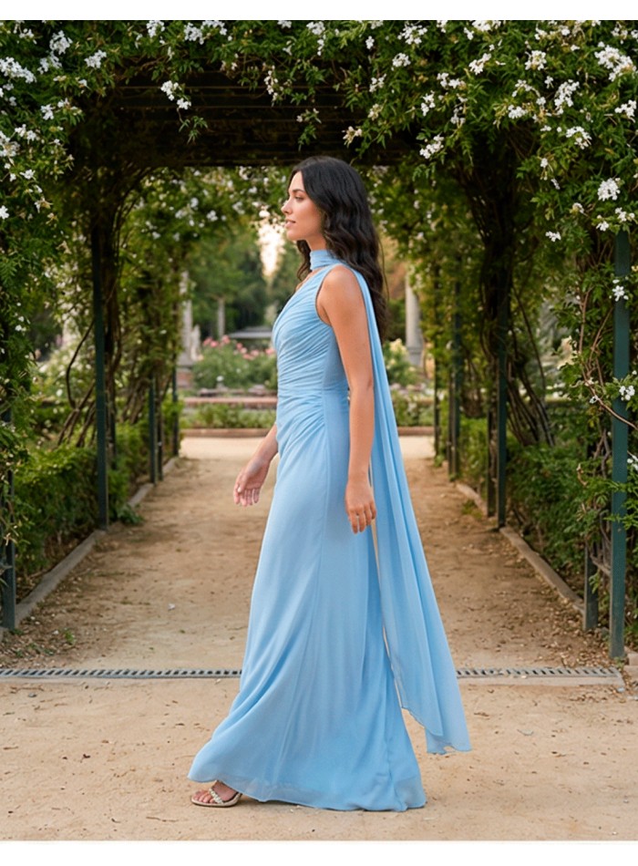 Longue robe de bal en mousseline de soie bleu...