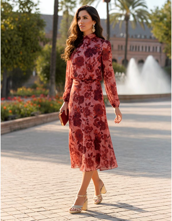 Sandales à lanières dorées avec talon large et plateforme 2