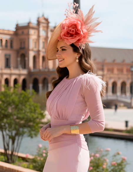 Guest headdress in natural color with pink flower and feathers