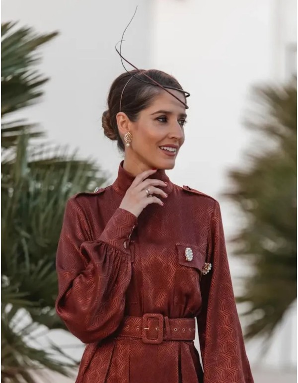 Tocado minimalista con raquis envolventes 2