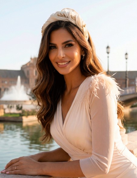 Crinkled effect headband made in silk sinamay