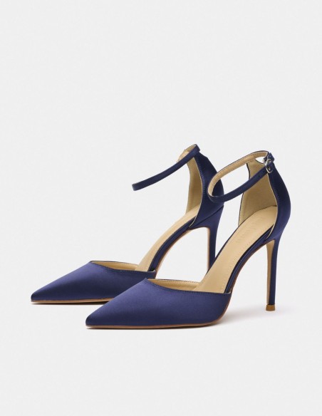 Tacones de salón de tejido satinado y diseño clásico