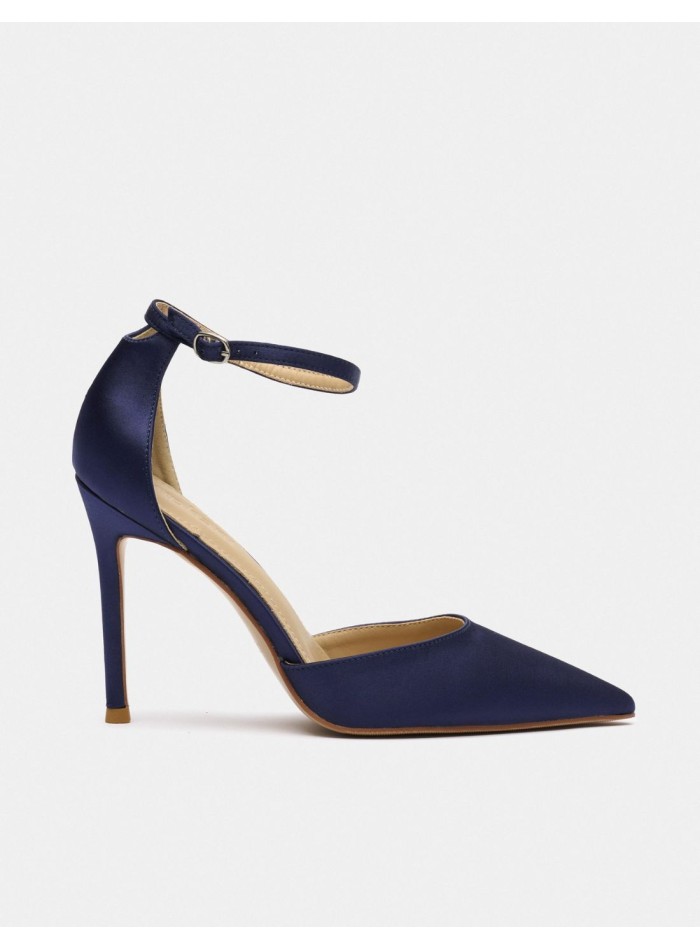 Satin fabric and classic design heeled pumps