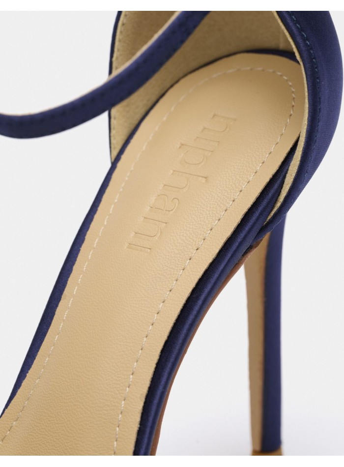 Satin fabric and classic design heeled pumps