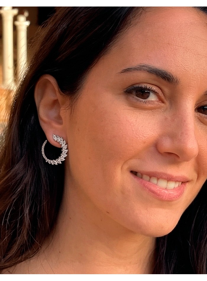 Earrings of crystals with leaves in silver