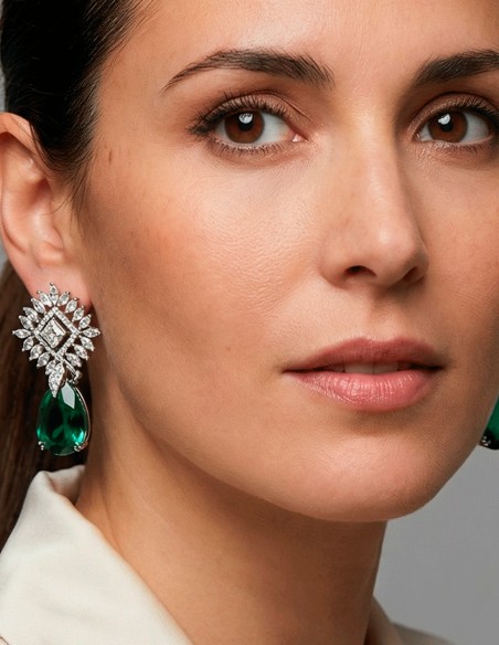 Boucles d'oreilles artisanales vert émeraude avec cristaux naturels et pierres semi-précieuses
