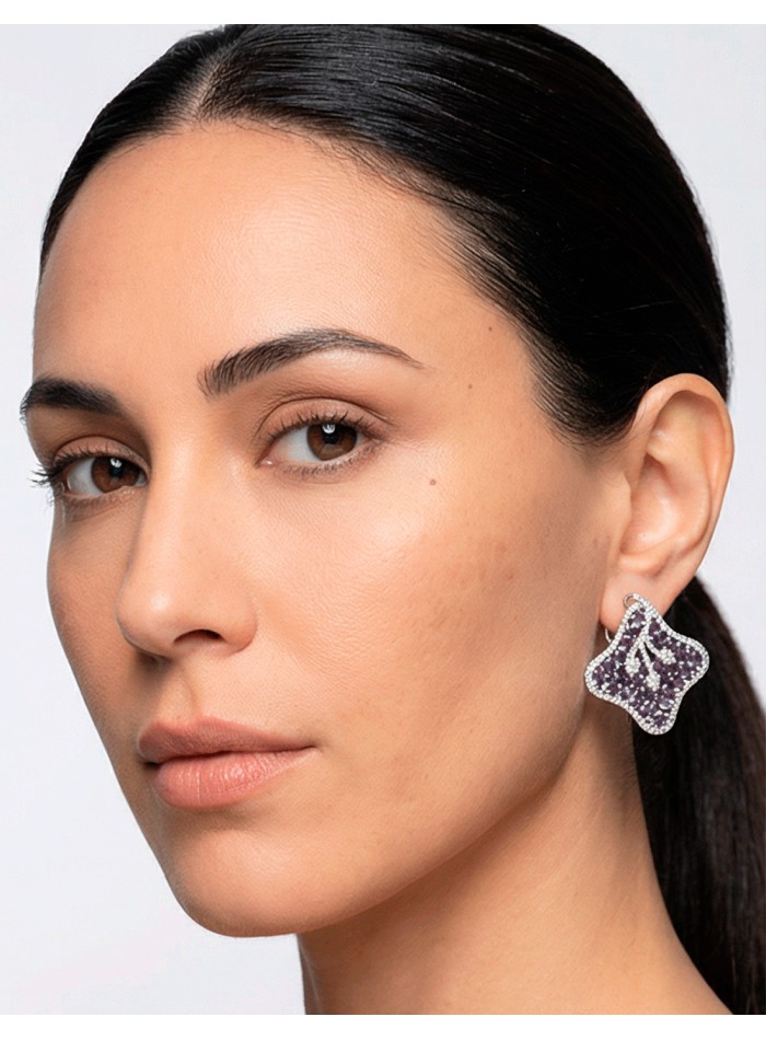 Boucles d'oreilles fleurs de lotus avec pierres semi-précieuses de couleur lilas