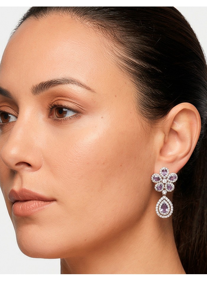 Pendientes de invitada en color lila