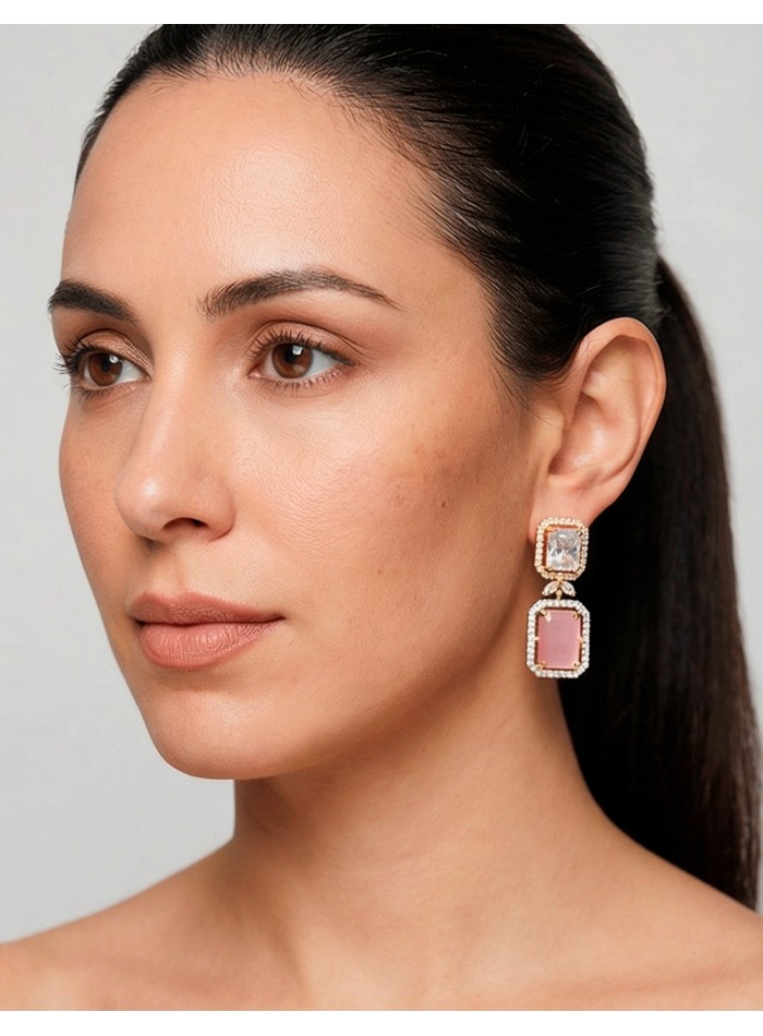 Pendientes rosas elegantes para invitada