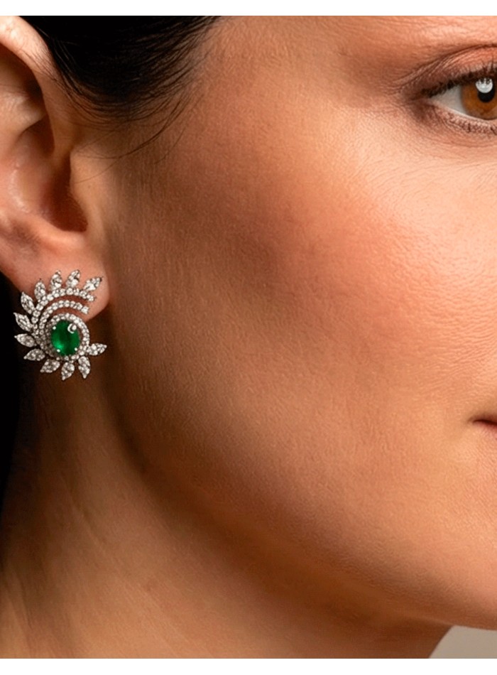 Boucles d'oreilles artisanales en spirale avec pierres semi-précieuses vertes