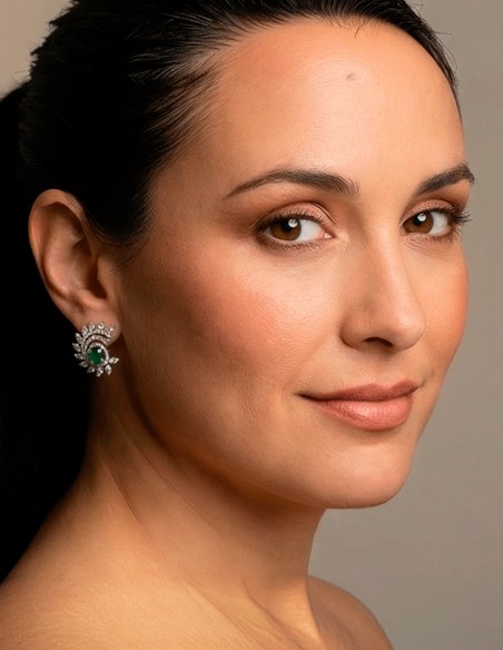 Handmade Spiral Spiral Earrings with Green Semiprecious Stones