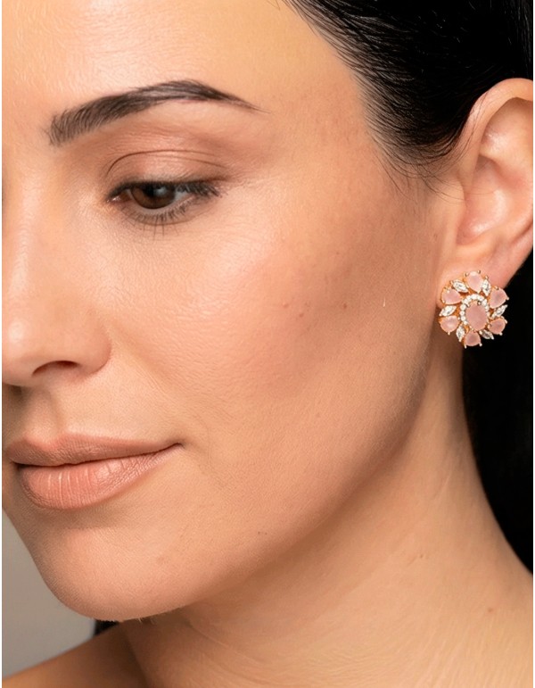 Boucles d'oreilles artisanales en plaqué or avec pierres naturelles roses