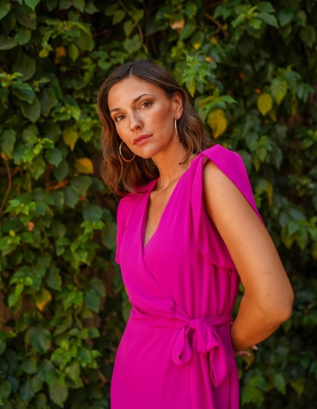 Vestido midi de invitada en color buganvilla