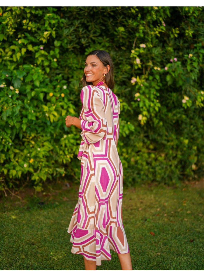 Vestido midi fluido estampado ideal para bodas de primavera