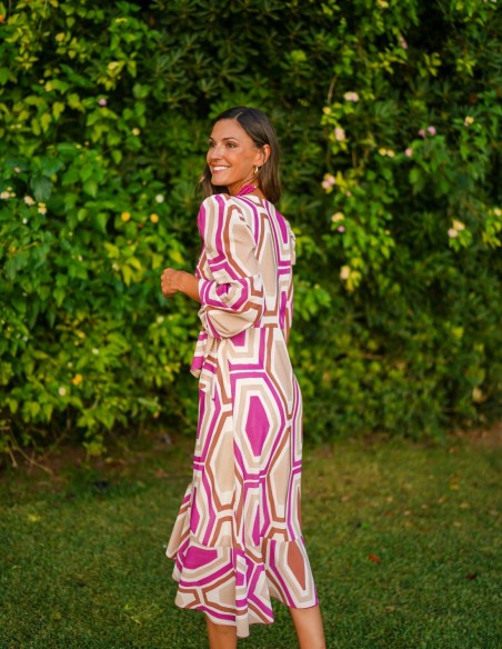 Vestido midi fluido estampado ideal para bodas de primavera