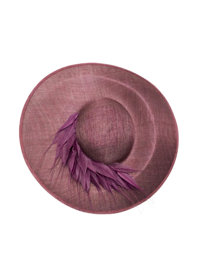 Pamela de invitada clásica con montaje de...