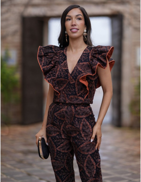 Tenue d'invité avec haut à volants et pantalon long 2