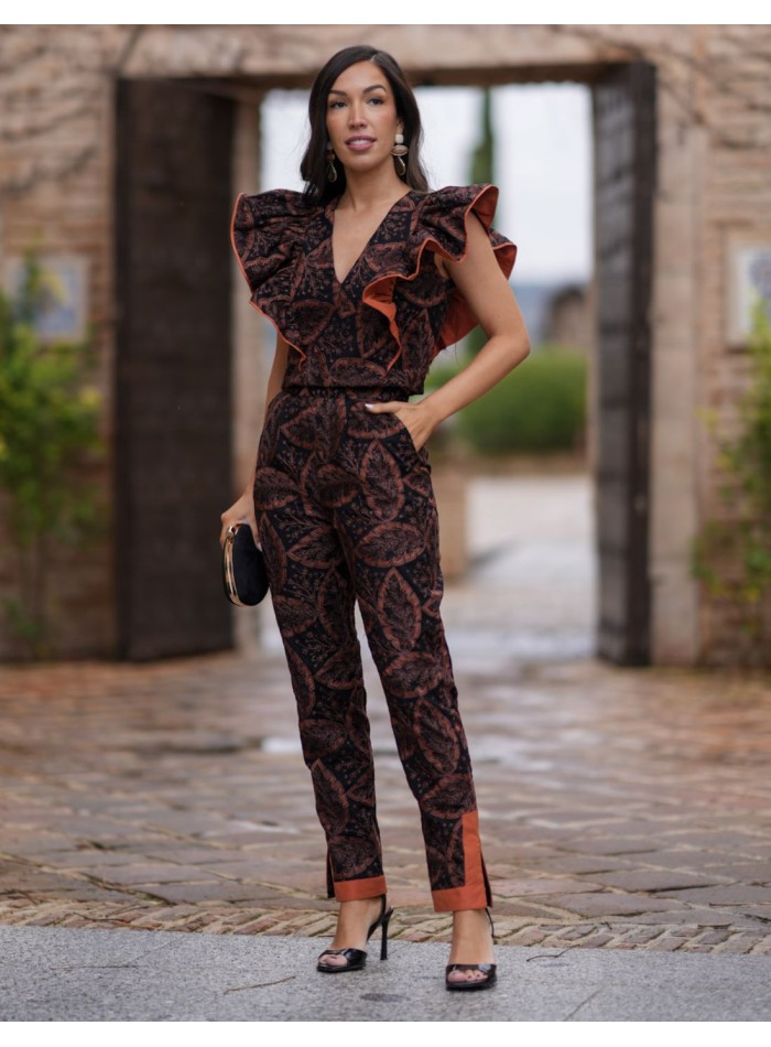 Tenue d'invité avec haut à volants et pantalon...