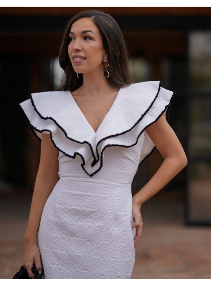 Robe de communion de la mère en blanc avec des...