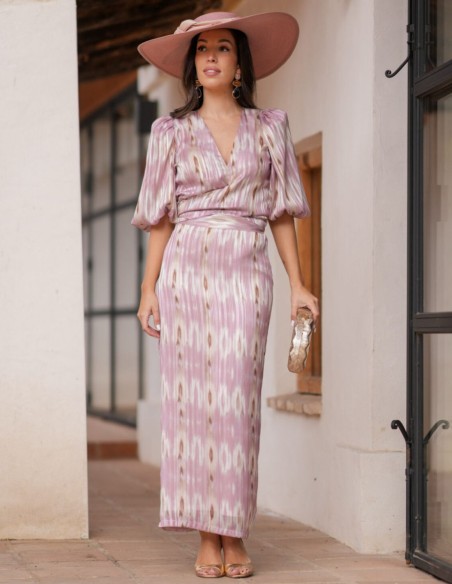 Two-piece set of blouse and skirt in printed chiffon fabric in pink tones
