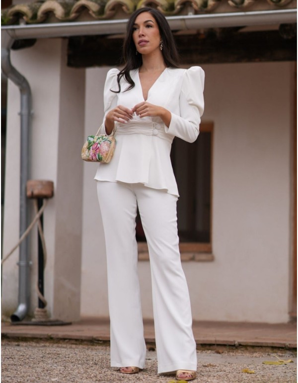 Two-piece white crepe pants and jacket ensemble