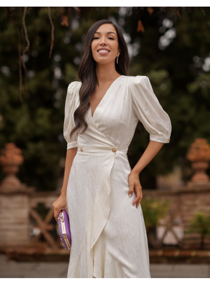 Vestido midi para mama de comunión con escote cruzado blanco