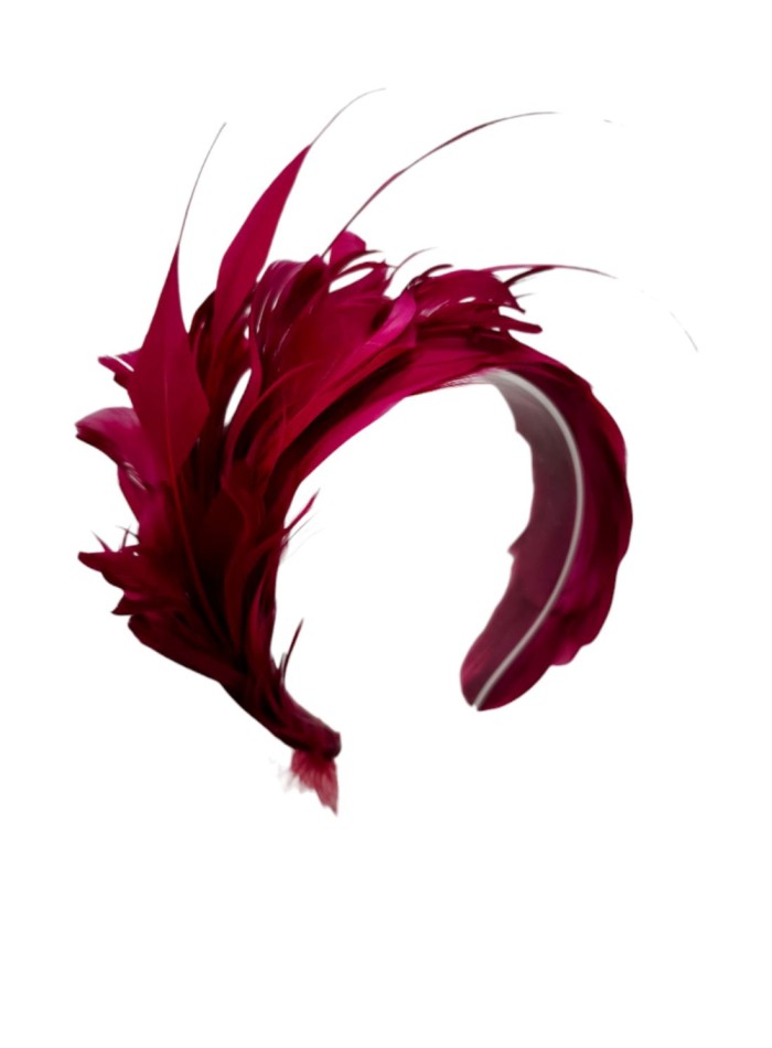 Maroon feather headband for guest in maroon color