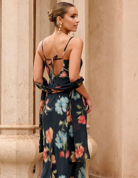 Longue robe d'invité à imprimé floral bleu avec encolure nouée
