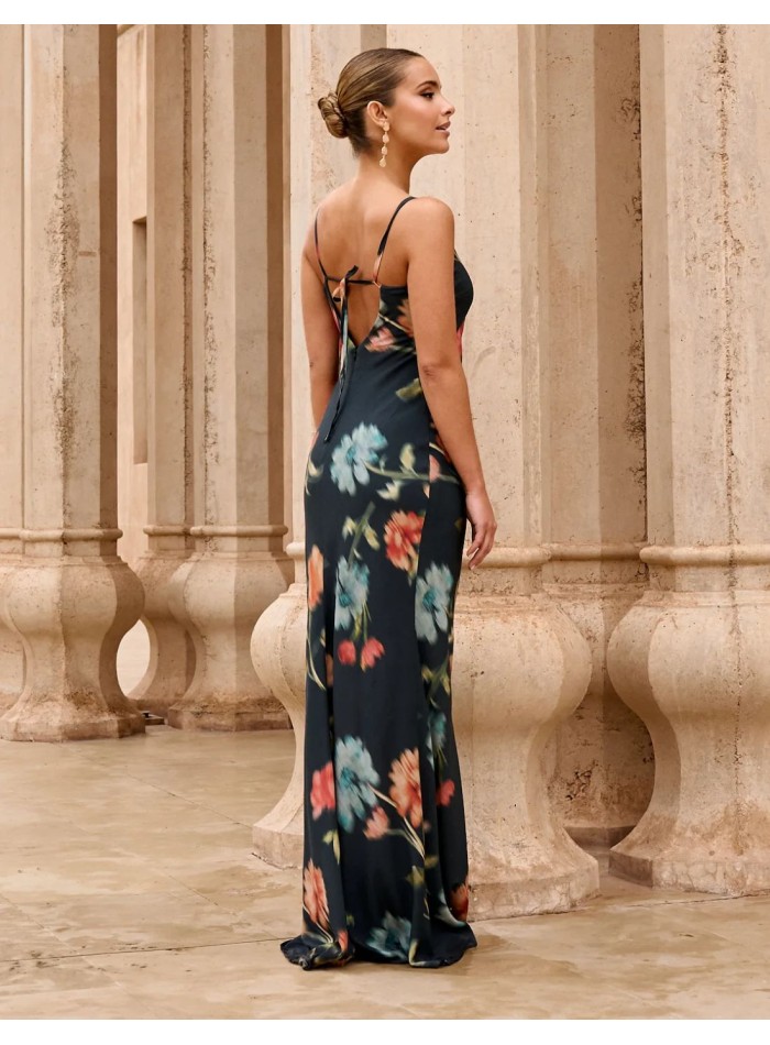 Vestido de invitada largo azul con estampado floral con escote anudado