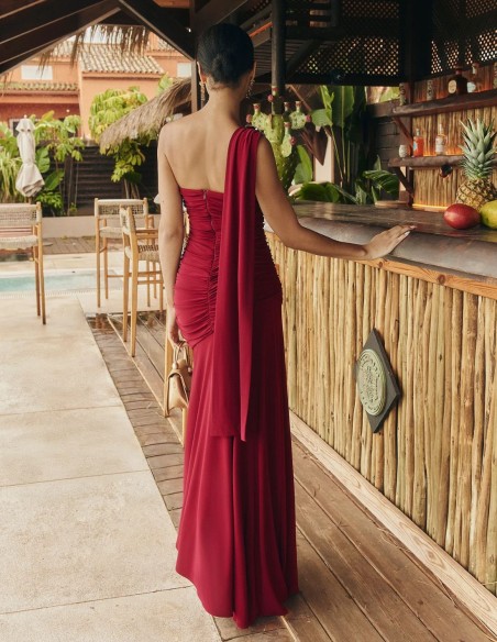Garnet long guest dress with asymmetric neckline and draped effect