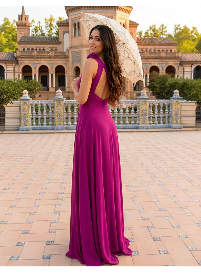 Robe de fête longue avec encolure asymétrique...