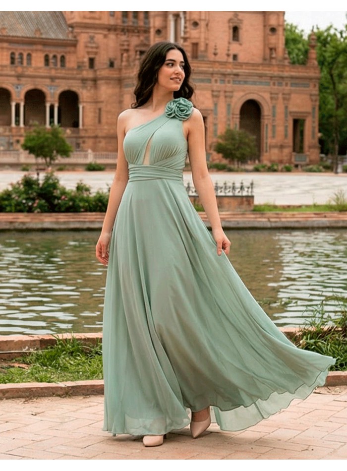 Robe longue de fête vert pastel avec encolure...