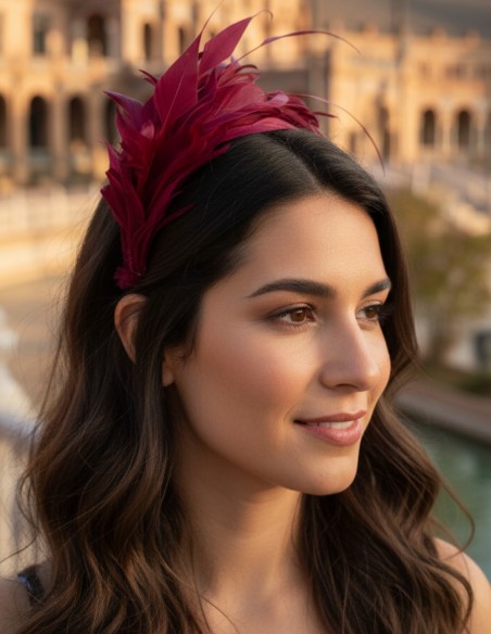 Maroon feather headband for guest in maroon color