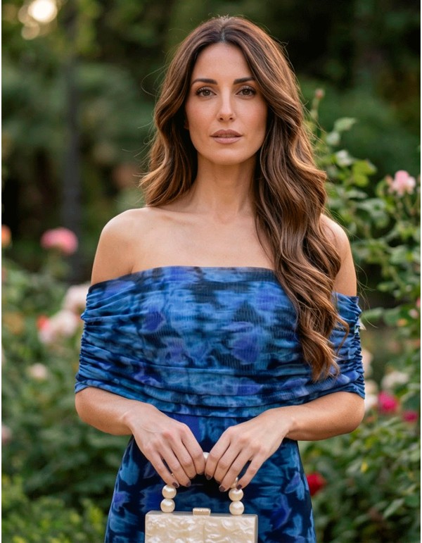 Robe longue élégante de couleur bleue pour les mariages et les événements 2