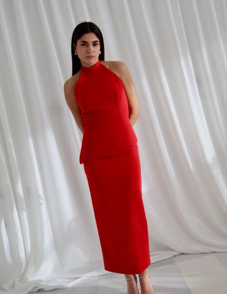 Ensemble deux pièces rouge en crêpe pour une invitée