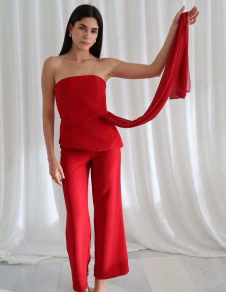 Set de dos piezas con top palabra de honor y pantalón de pinzas