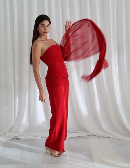 Set de dos piezas con top palabra de honor y pantalón de pinzas