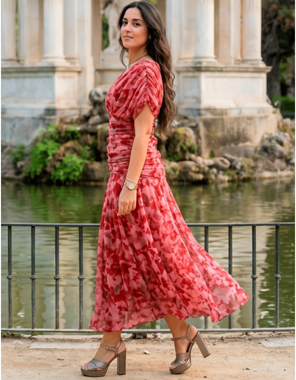Vestido Midi Estampado Rojo con Cintura Drapeada