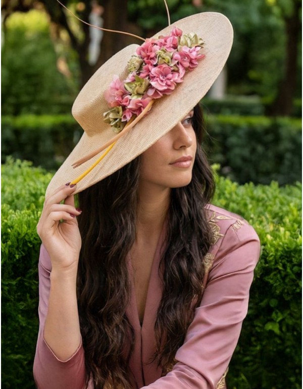 Pamela en raphia rose et vert pour l'invité avec détails...