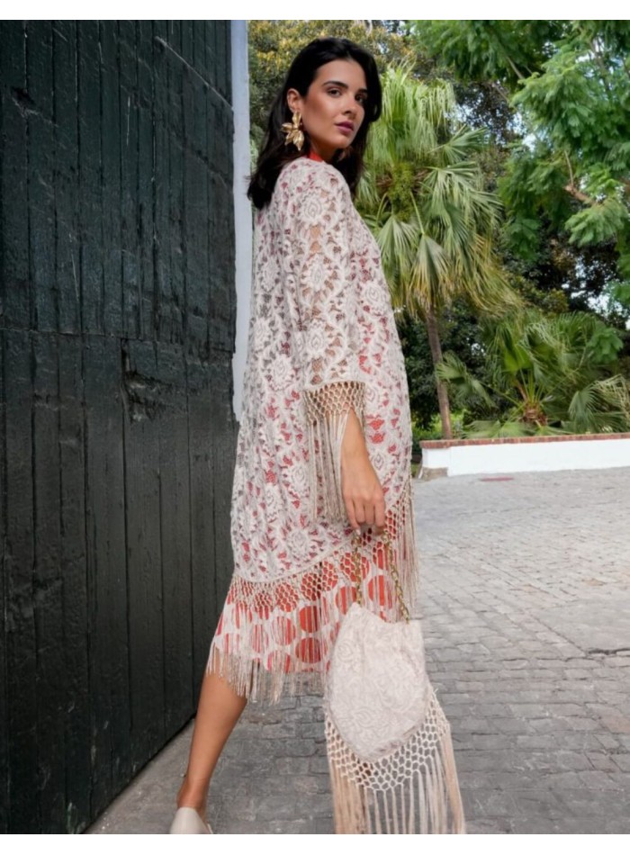 Ecru color kimono made of floral lace with bangs