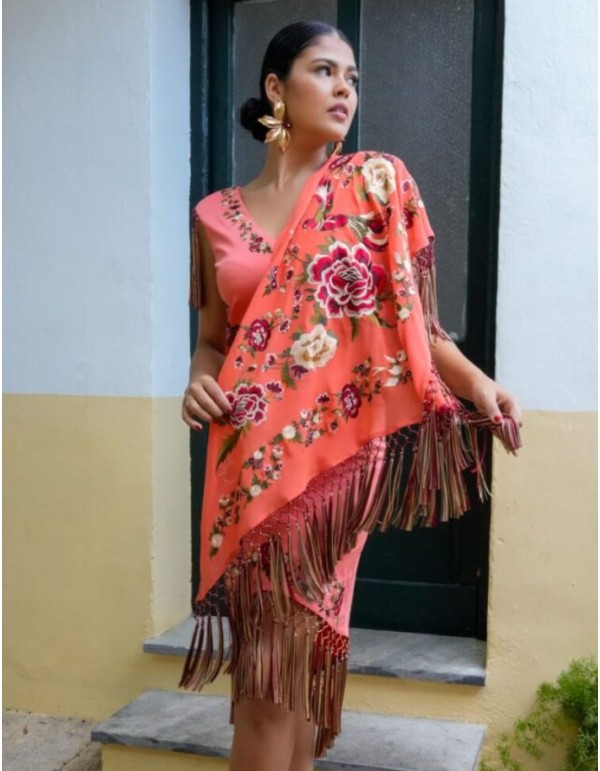 Small shawl in coral color embroidered with bangs 2
