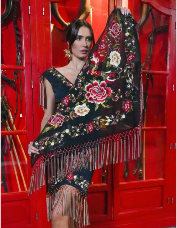 Little shawl in black color embroidered with bangs