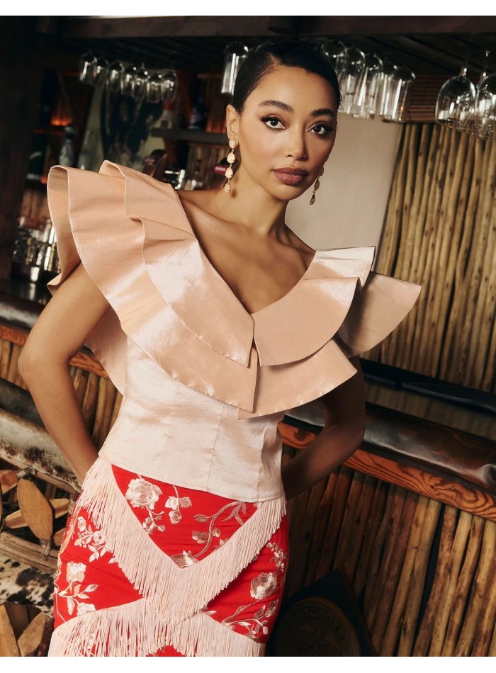 Top d'invité beige structuré avec doubles volants