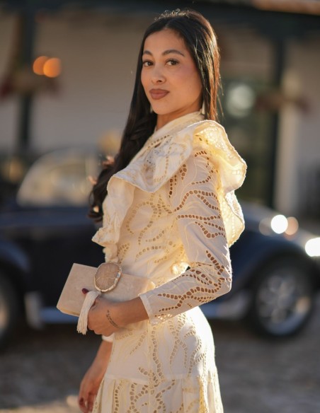 Robe midi à encolure fermée et volants en tissu ajouré