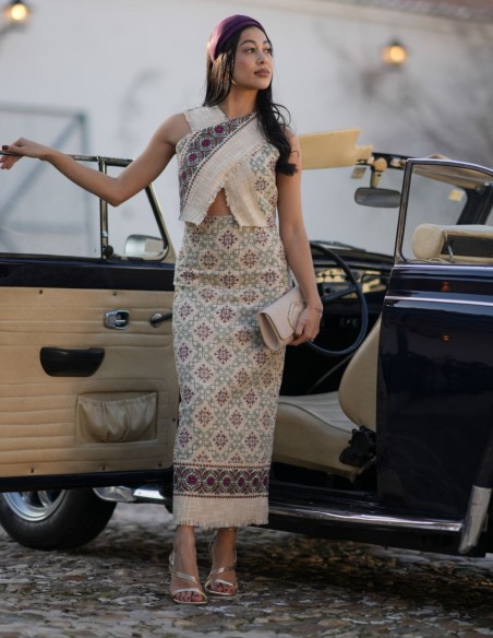 Guest ensemble in rustic fabric with geometric print