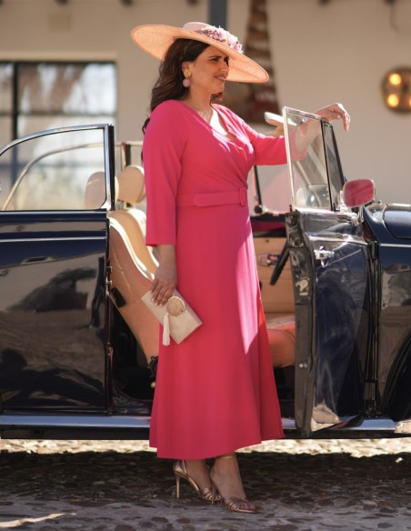 Robe midi rose en crêpe avec ceinture