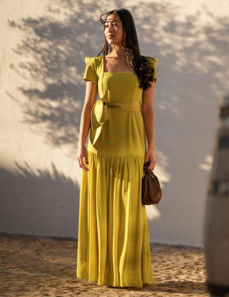 Pistachio long dress with short sleeves and square neckline