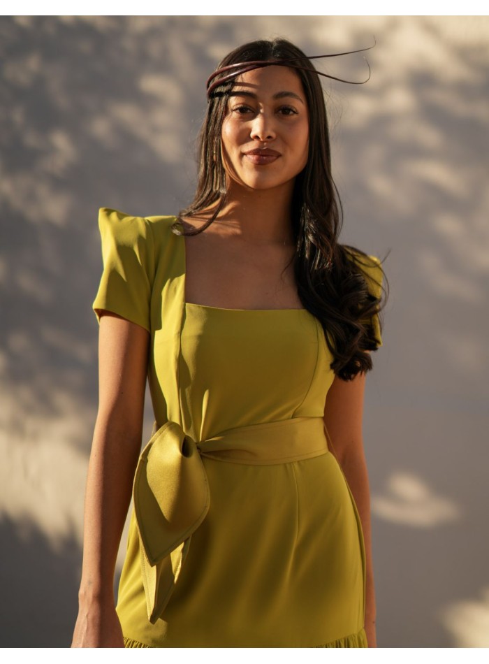 Robe longue à manches courtes et encolure...