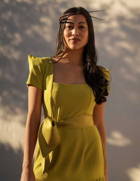 Robe longue à manches courtes et encolure carrée en pistache